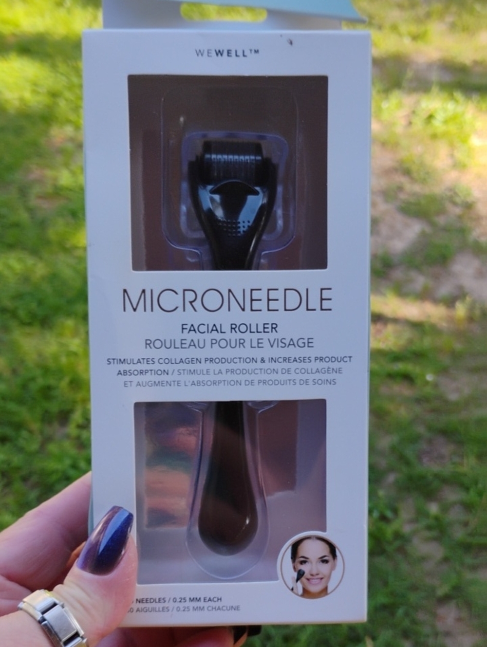 WEWELL Microneedle Facial Roller - Black